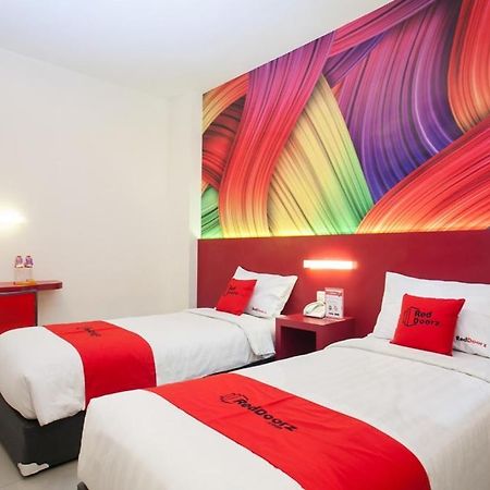 Reddoorz Near Hawaii Water Park Hotel Malang Buitenkant foto