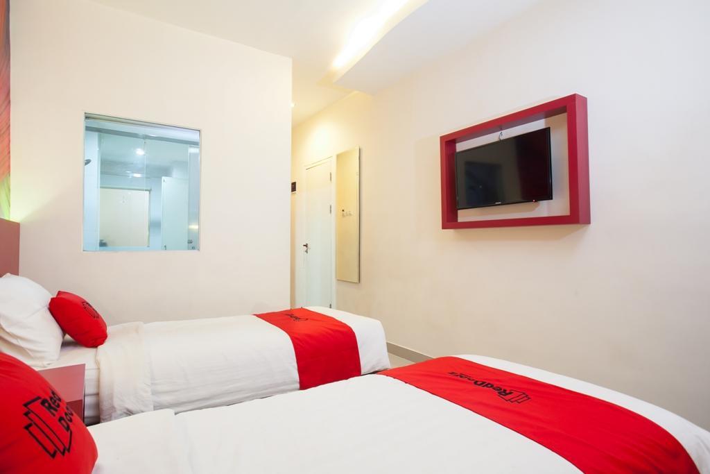 Reddoorz Near Hawaii Water Park Hotel Malang Buitenkant foto