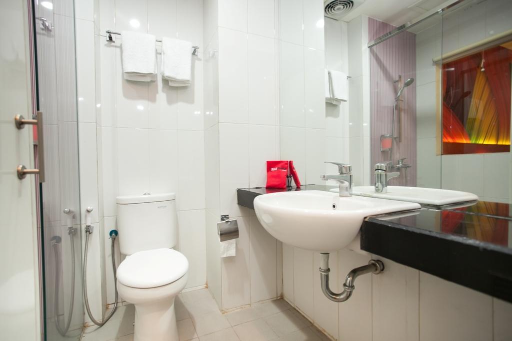 Reddoorz Near Hawaii Water Park Hotel Malang Buitenkant foto